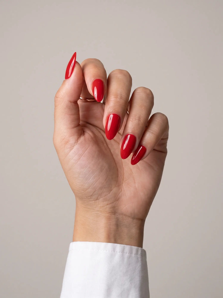 Koncherto Nails · אדום קלאסי